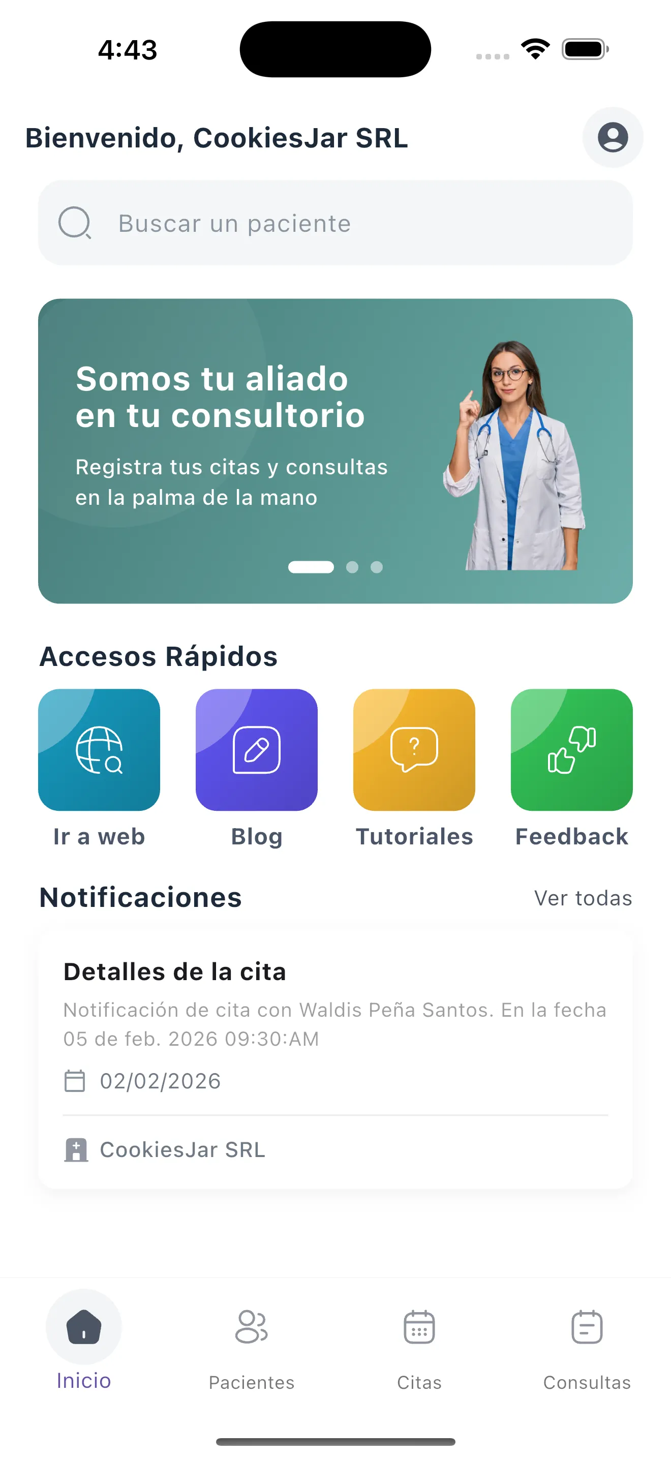 App móvil de HistoriaClinica.com.do con accesos rápidos y notificaciones de citas